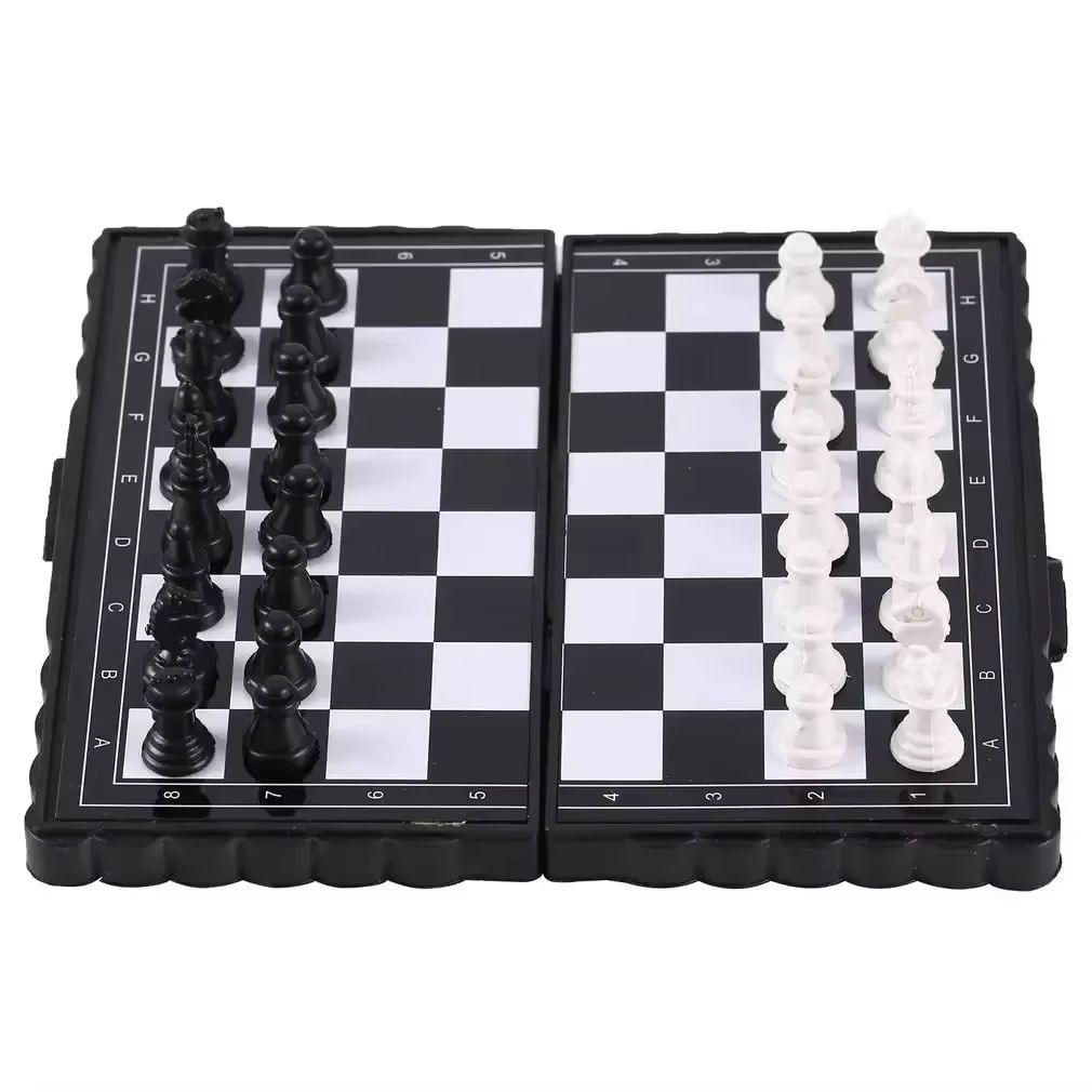 Kids Outdoor Games - 1 adet Mini Manyetik Satranç Seti